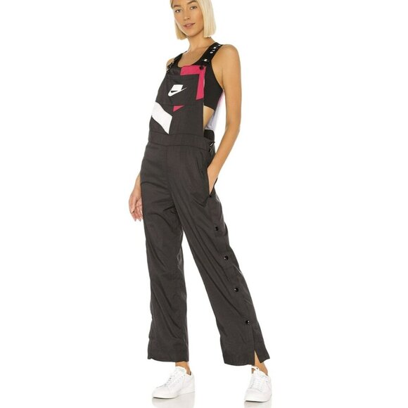 Nike Parachute Snap Side Sporty Overalls NWT Size Small Revolve - Picture 2 of 9